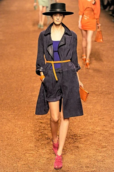 Look 29